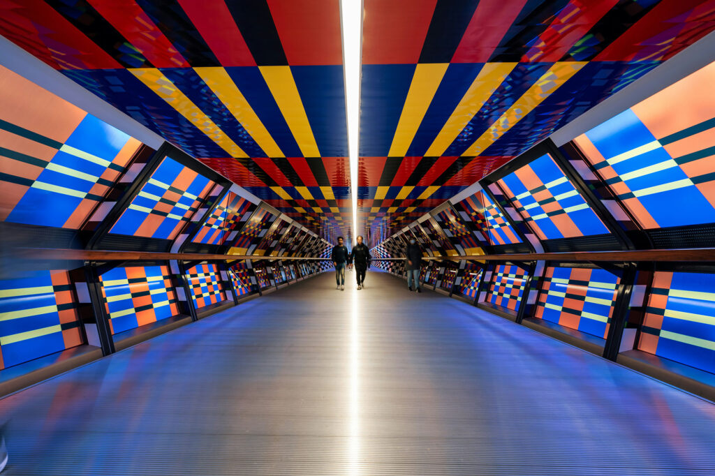 Photo of the bridge to Crossrail Place Roof Garden in Canary Wharf